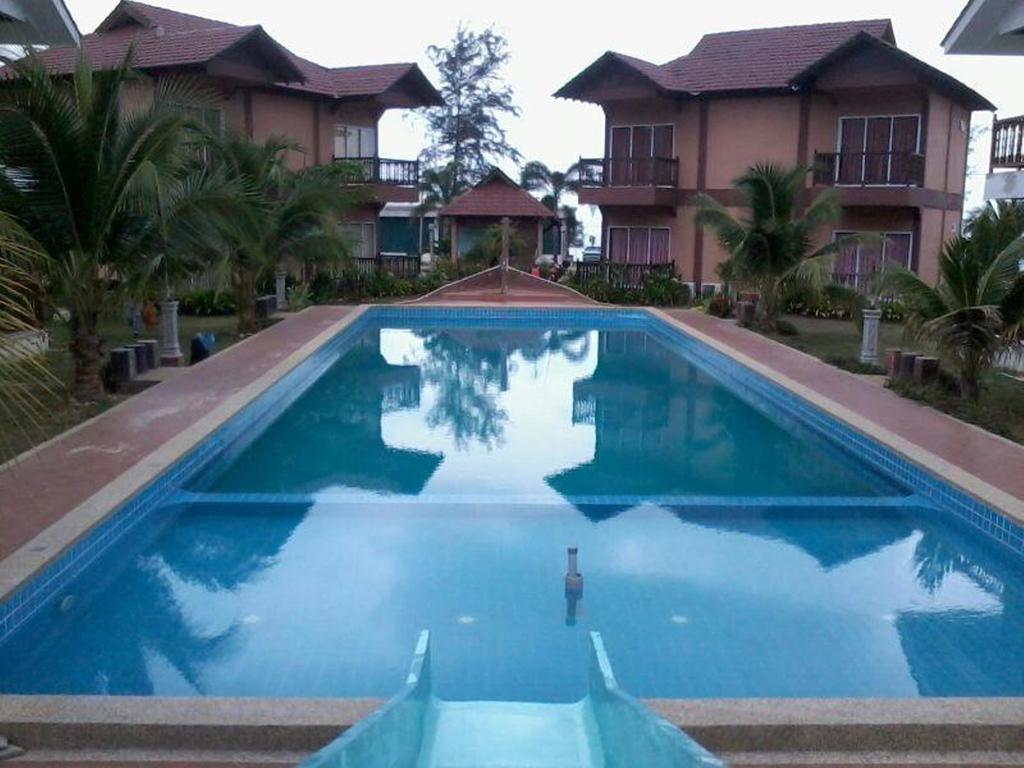 Mersing Beach Resort Exterior photo